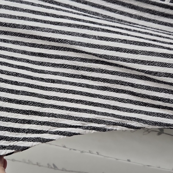 MADEWELL STRIPED-PLAY BUTTON BACK TEE DRESS IN BLACK / WHITE - Picture 6 of 7